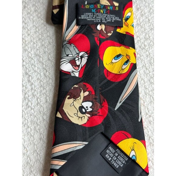 Looney Tunes Mens Polyester Novelty Tie Featuring Tweety Bugs Bunny Taz Teacher - Picture 2 of 3